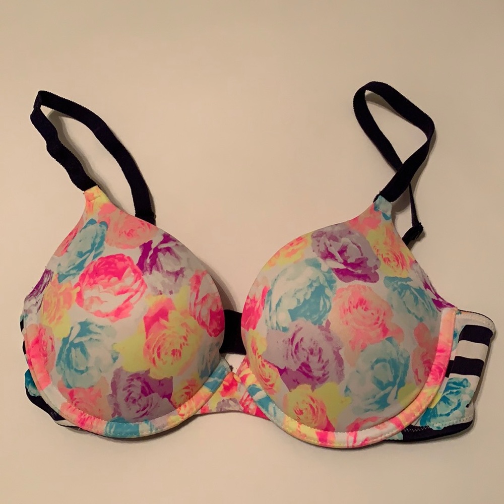 Push-up bra by pink